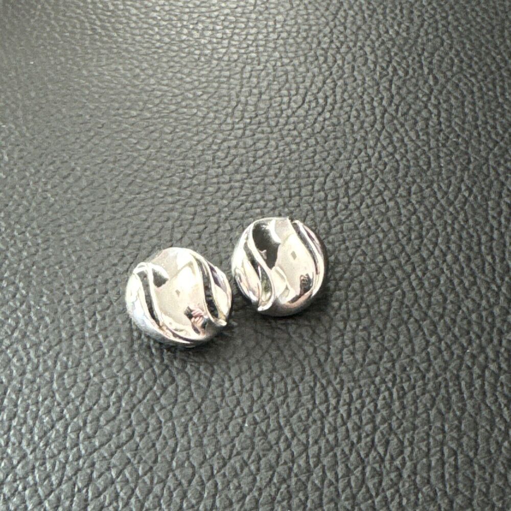 Trifari Clip On Earrings Round Button Shiny Smooth Silver Tone Wave Vintage 3/4"